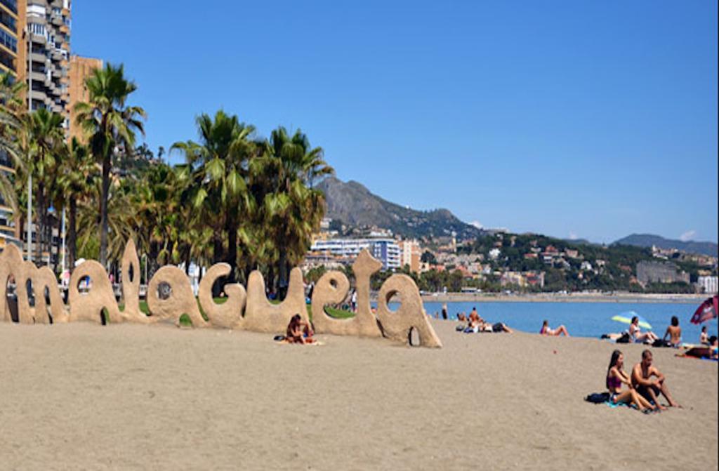 Апартаменты Holidays2Malaga Old Town Экстерьер фото